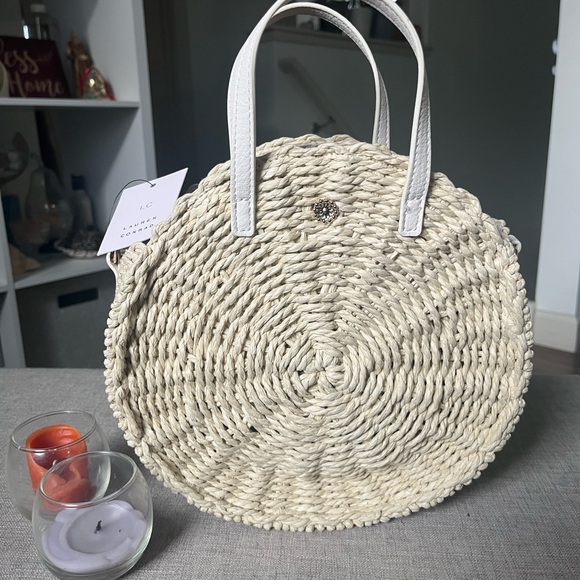 LC Lauren Conrad Cream Round Shoulder Bag - Picture 2 of 10